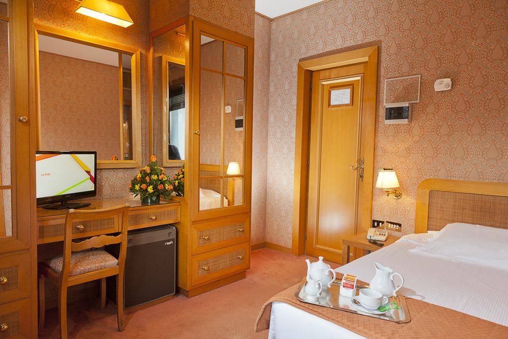 Polo Hotel Roma Eksteriør bilde
